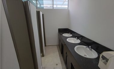 Se arrienda local comercial Las Esmeraldas Itagüí