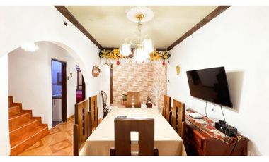 Casa de dos pisos en venta - Barrio Las Américas | Palmira, Valle