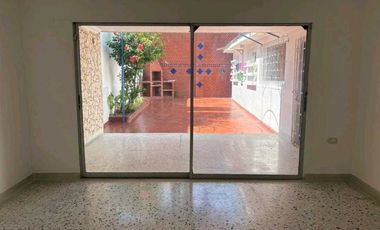 SE VENDE CASA SECTOR - RIOMAR BARRANQUILLA