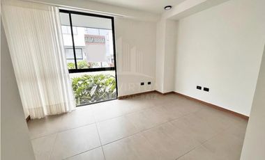 SE AQUILA HERMOSA CASA PARA ESTRENAR SECTOR CERRITOS PEREIRA