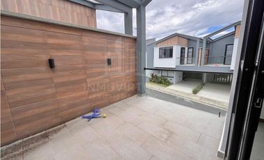 SE AQUILA HERMOSA CASA PARA ESTRENAR SECTOR CERRITOS PEREIRA