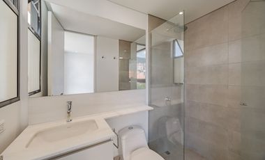 ARRIENDO APARTAMENTO EN EL POBLADO, SECTOR LALINDE (PARMA)