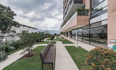 ARRIENDO APARTAMENTO EN EL POBLADO, SECTOR LALINDE (PARMA)