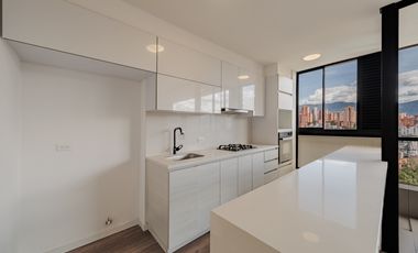 ARRIENDO APARTAMENTO EN EL POBLADO, SECTOR LALINDE (PARMA)