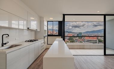 ARRIENDO APARTAMENTO EN EL POBLADO, SECTOR LALINDE (PARMA)