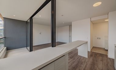 ARRIENDO APARTAMENTO EN EL POBLADO, SECTOR LALINDE (PARMA)