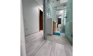 Venta Penhouse Amueblado, Sector Paucarbamba, Cuenca