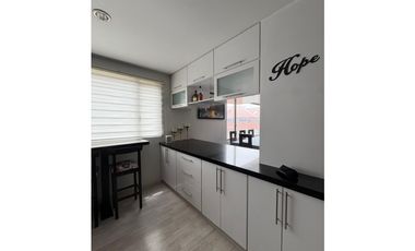 Venta Penhouse Amueblado, Sector Paucarbamba, Cuenca