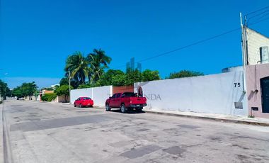 Terreno en venta, San Antonio Cinta, Mérida, Yucatán. En esquina, 1,130.50 m² (34.30m x 33.25m)