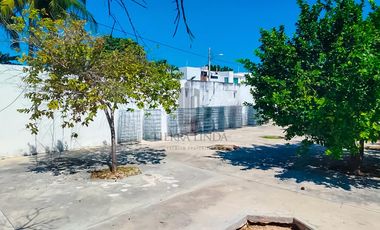 Terreno en venta, San Antonio Cinta, Mérida, Yucatán. En esquina, 1,130.50 m² (34.30m x 33.25m)