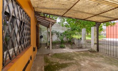 Casa de 2 ambientes con patio en Venta en Saavedra