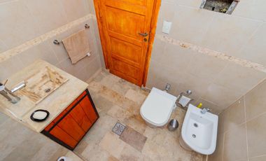 Casa de 2 ambientes con patio en Venta en Saavedra