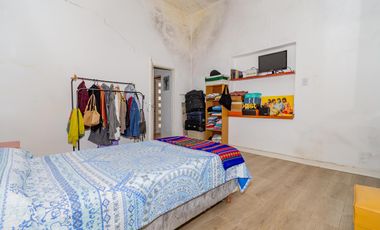 Casa de 2 ambientes con patio en Venta en Saavedra