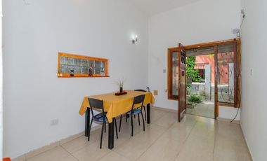 Casa de 2 ambientes con patio en Venta en Saavedra