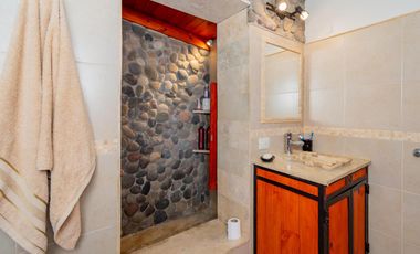 Casa de 2 ambientes con patio en Venta en Saavedra