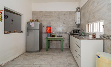Casa de 2 ambientes con patio en Venta en Saavedra