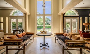 Excelente casa en la mejor zona de Las Lomas de San Isidro.