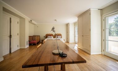 Excelente casa en la mejor zona de Las Lomas de San Isidro.