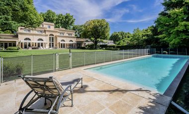 Excelente casa en la mejor zona de Las Lomas de San Isidro.