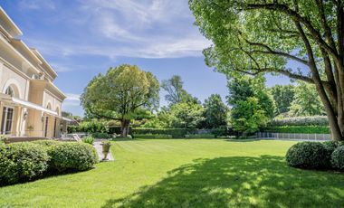Excelente casa en la mejor zona de Las Lomas de San Isidro.