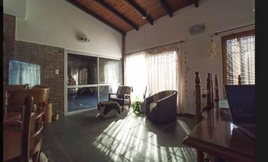 VENTA - Casa - Los Pinos, Granadero Baigorria