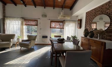 VENTA - Casa - Los Pinos, Granadero Baigorria