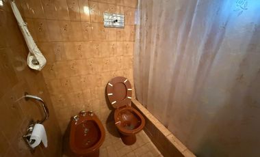 Casa tres ambientes cochera wilde en venta