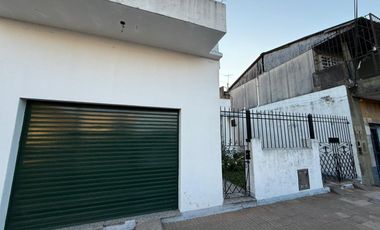 Casa tres ambientes cochera wilde en venta
