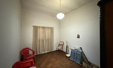 Casa tres ambientes cochera wilde en venta