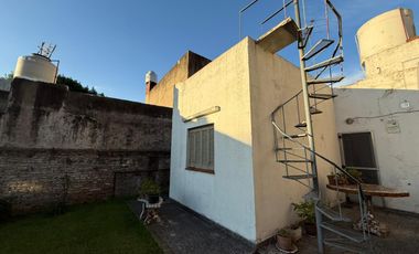 Casa tres ambientes cochera wilde en venta