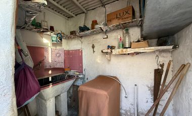 Casa tres ambientes cochera wilde en venta