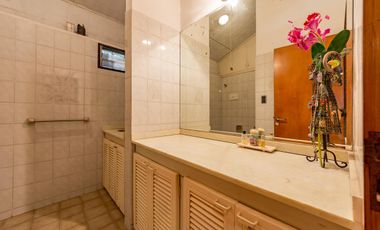 VENTA - Casa - 4 Dormitorios, casa para caseros, quincho y piscina - Funes, Santa Fe. APTA CREDITO