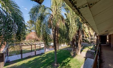 VENTA - Casa - 4 Dormitorios, casa para caseros, quincho y piscina - Funes, Santa Fe. APTA CREDITO