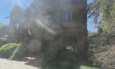 Casa en  Barrio privado