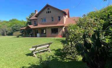 Casa en  Barrio privado