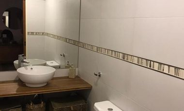 VENTA / PERMUTA - Casa - 2 dormitorios, jardín y piscina - Soldini, Santa Fe