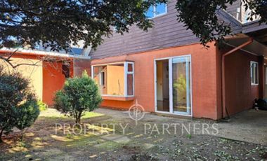 Casa en sector  Parque Krahmer