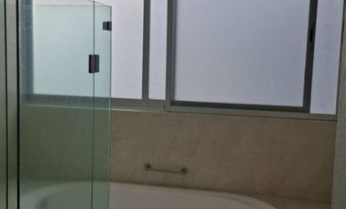 CUARTO AMUEBLADO CON BAÑO COMPLETO PARA HOMBRE O MUJER DE 18-26 AÑOS SOLTERA