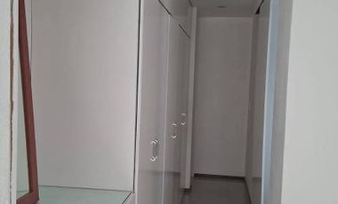 CUARTO AMUEBLADO CON BAÑO COMPLETO PARA HOMBRE O MUJER DE 18-26 AÑOS SOLTERA