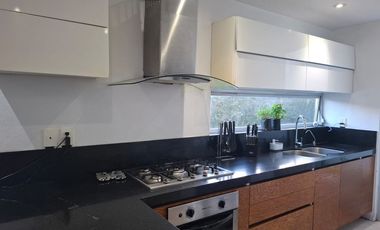 CUARTO AMUEBLADO CON BAÑO COMPLETO PARA HOMBRE O MUJER DE 18-26 AÑOS SOLTERA