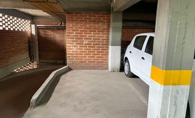 COCHERA en el centro de Neuquén