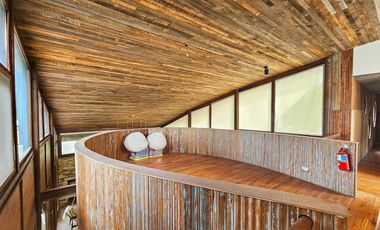 Espectacular Casa en Haras Santa Maria.-