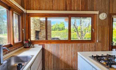 Espectacular Casa en Haras Santa Maria.-