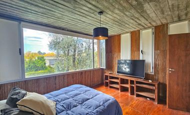 Espectacular Casa en Haras Santa Maria.-