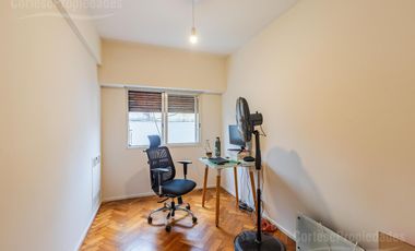 Palermo, Venta 4 ambientes con dependencias, amplio luminoso, baño y toilette, Apto Profesional