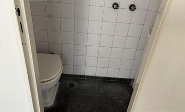 Palermo, Venta 4 ambientes con dependencias, amplio luminoso, baño y toilette, Apto Profesional