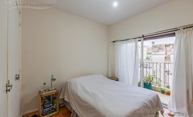 Palermo, Venta 4 ambientes con dependencias, amplio luminoso, baño y toilette, Apto Profesional