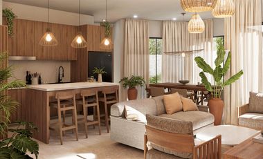 PRIVATE POLL VILLA IN GATED GOLF COMMUNITY