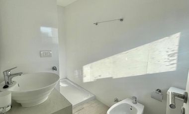 Venta  Departamento 4 ambientes Tigre - Entrega inmediata y Financiación