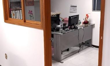 Bodega en Santa María La Ribera, CDMX. Superficie 373 m2